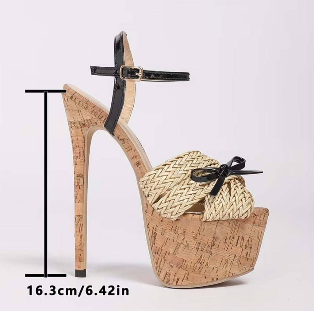 Straw La Vision Heels