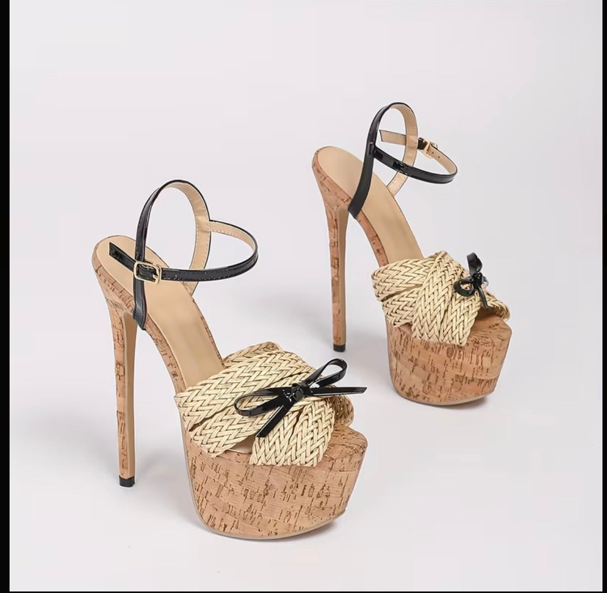 Straw La Vision Heels